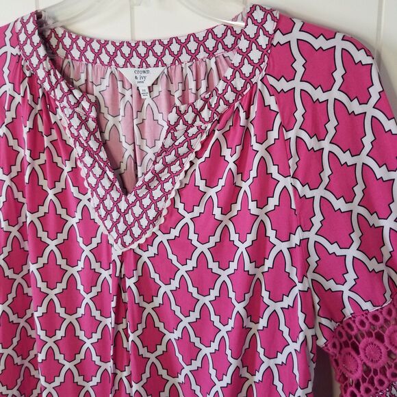 Crown & Ivy Top Womens Size Small Petite Bell Sleeve Whimsical - Picture 4 of 9